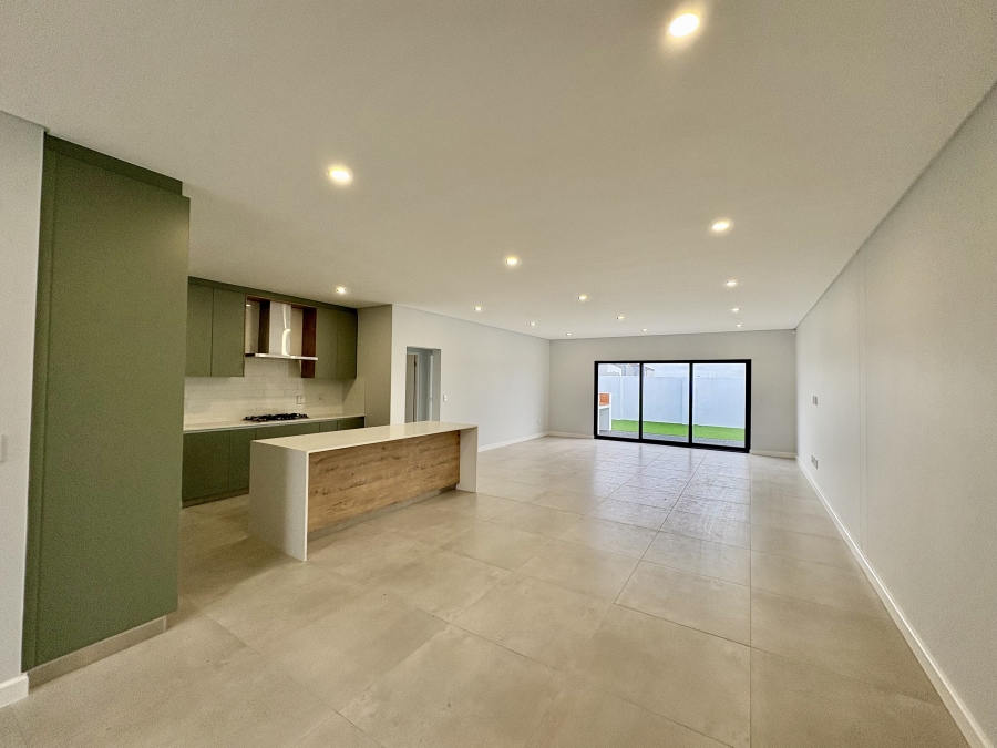 4 Bedroom Property for Sale in Sandown Western Cape
